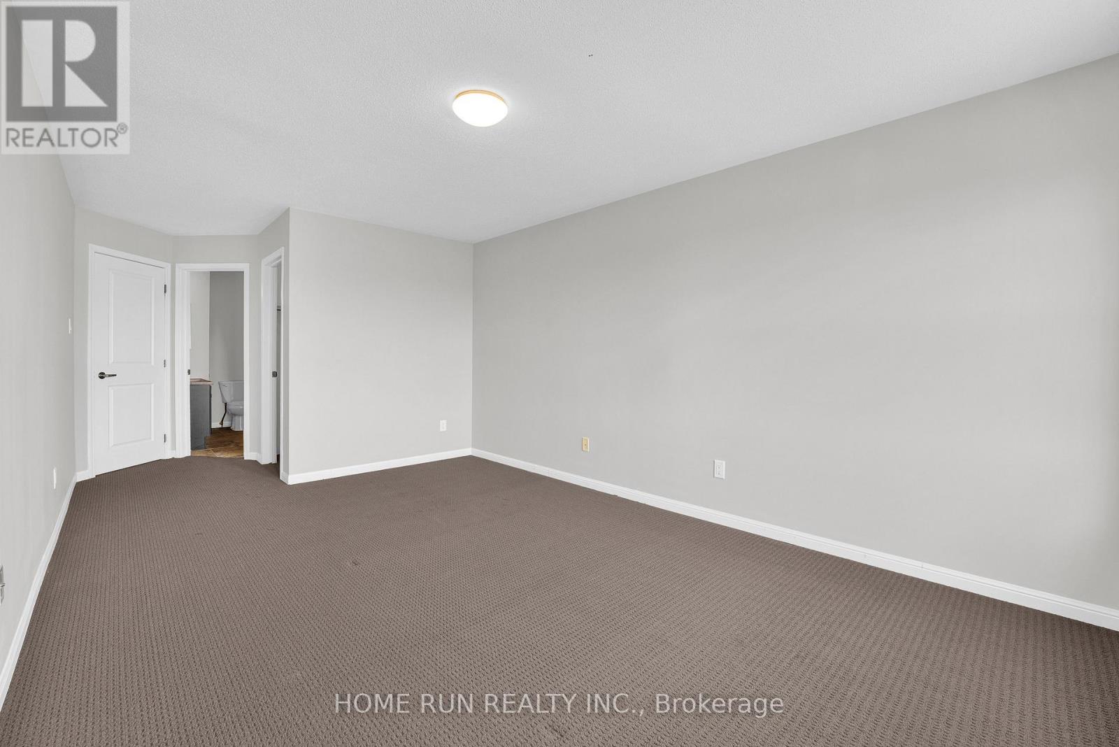 142 BATTERSEA CRESCENT - 33