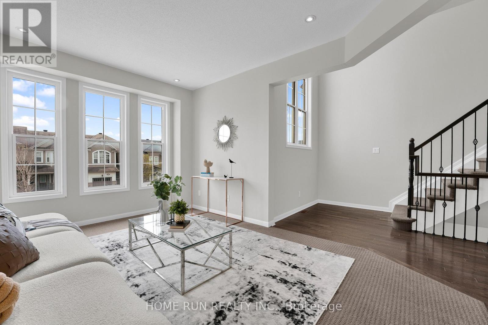 142 BATTERSEA CRESCENT - 8