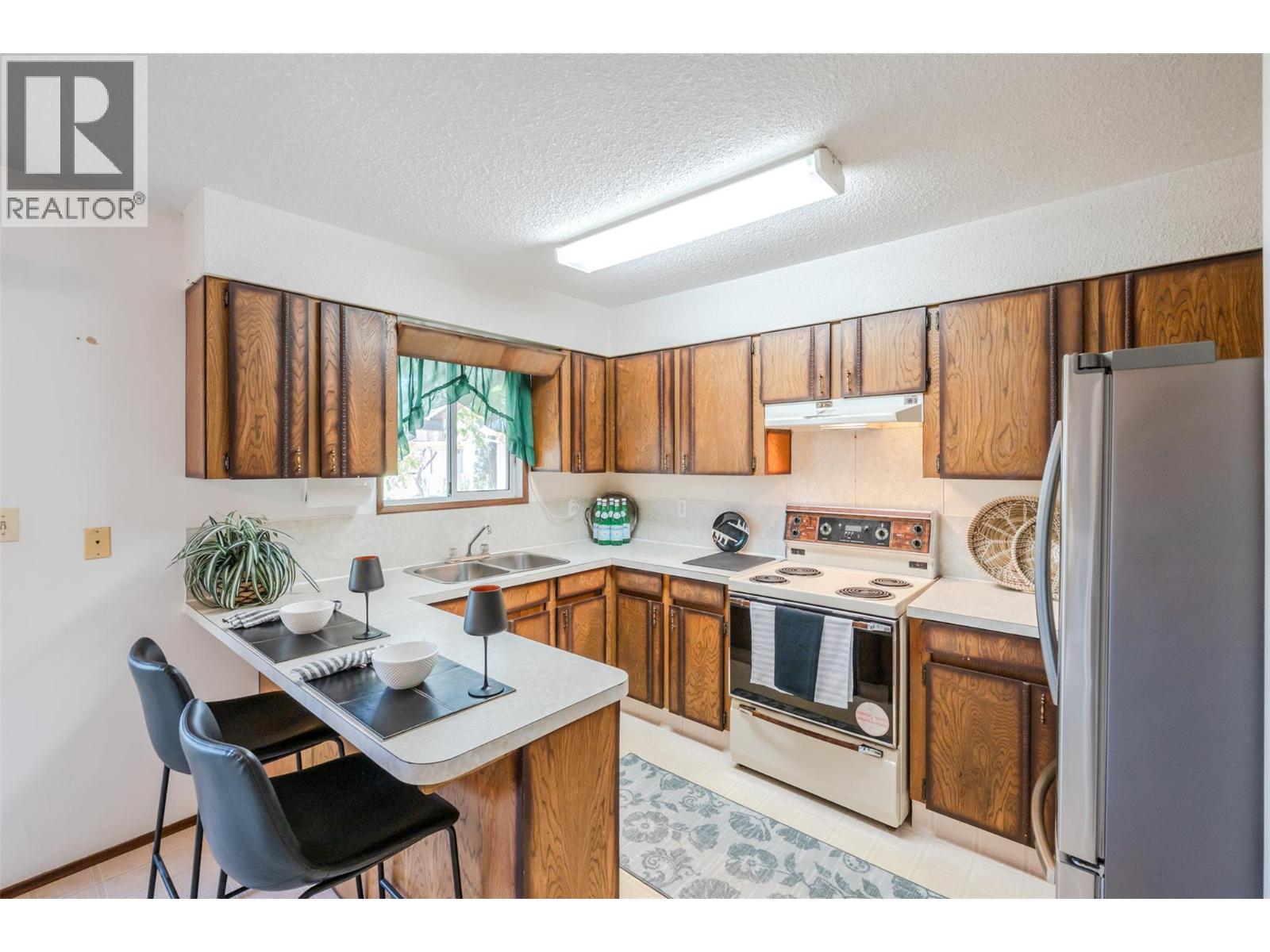 1083 Morningstar Road, Oliver
