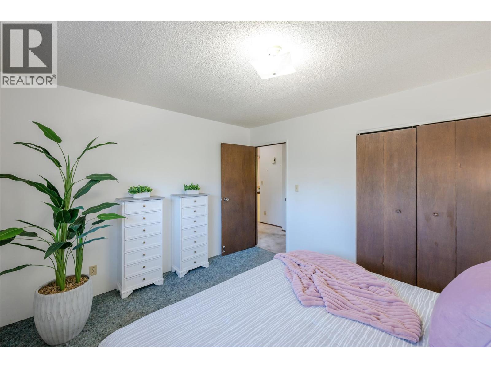 1083 Morningstar Road, Oliver