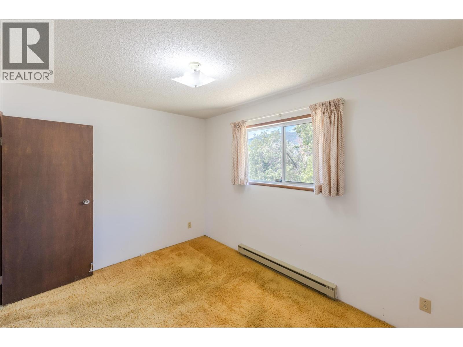 1083 Morningstar Road, Oliver