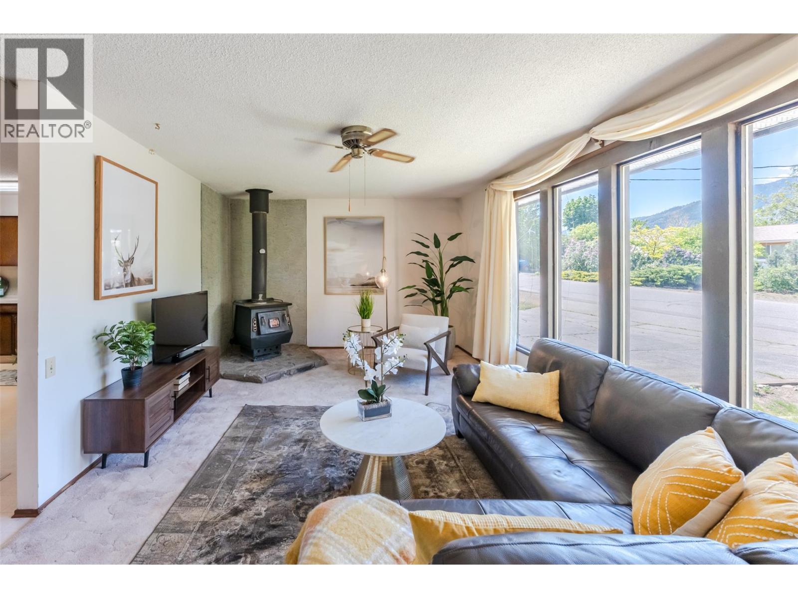 1083 Morningstar Road, Oliver