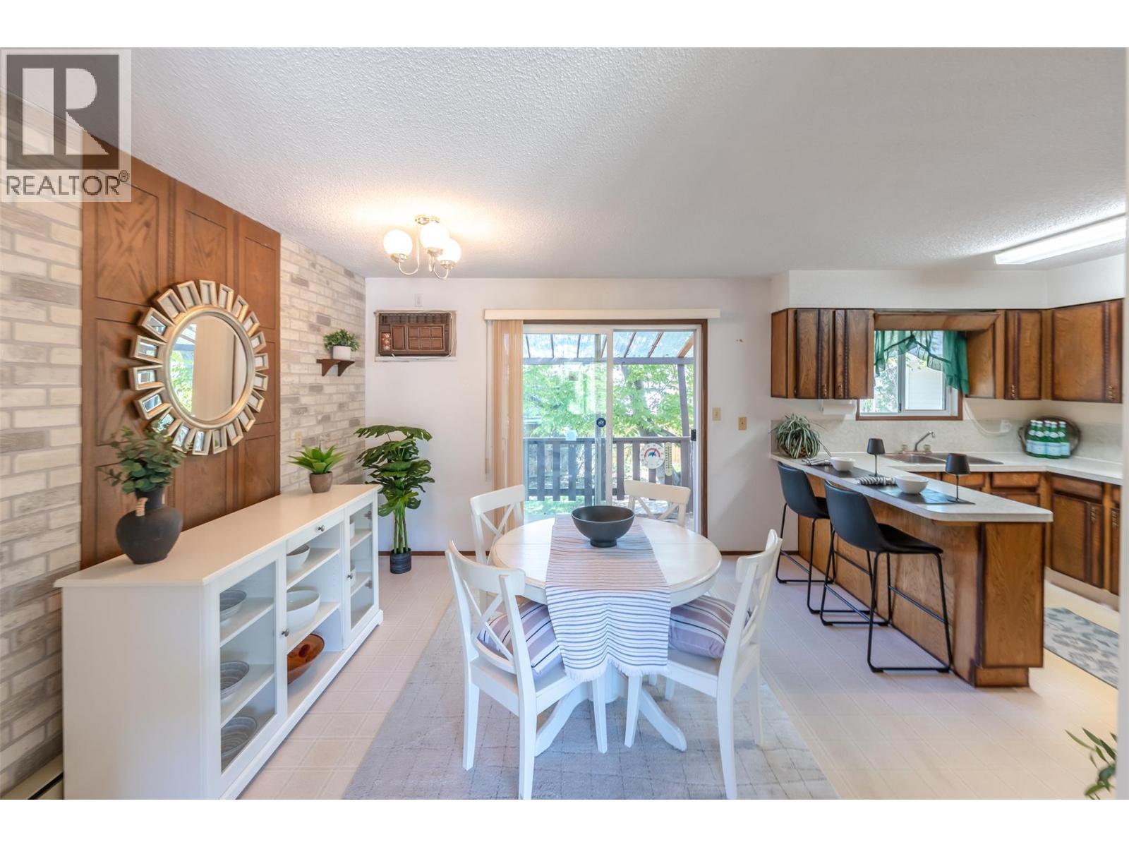 1083 Morningstar Road, Oliver