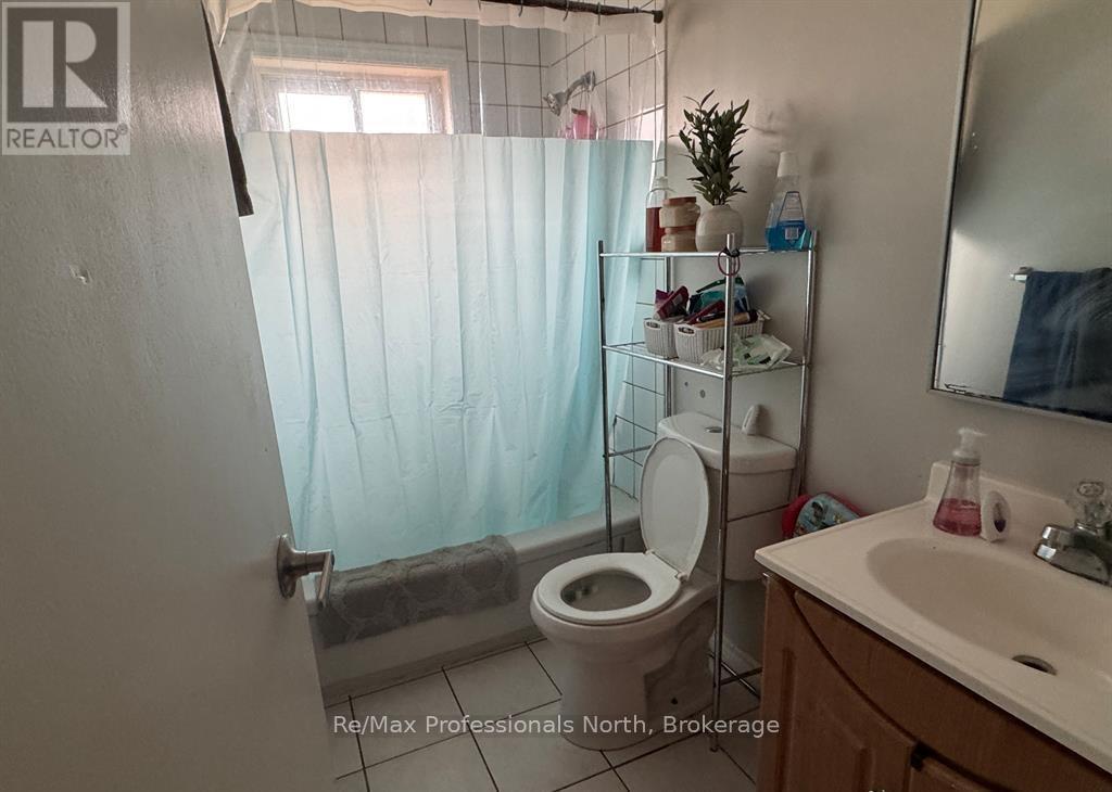 141 HOTCHKISS STREET - 11