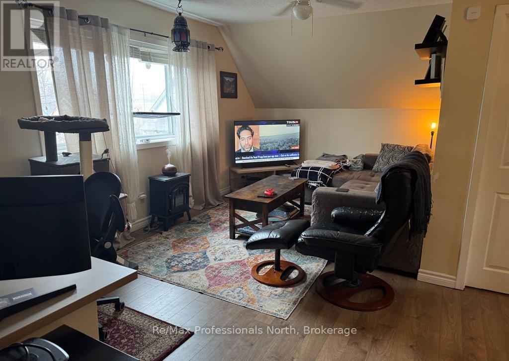 141 HOTCHKISS STREET - 4