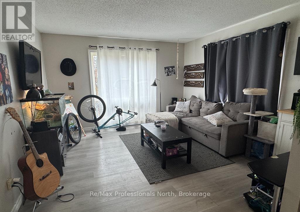 141 HOTCHKISS STREET - 6
