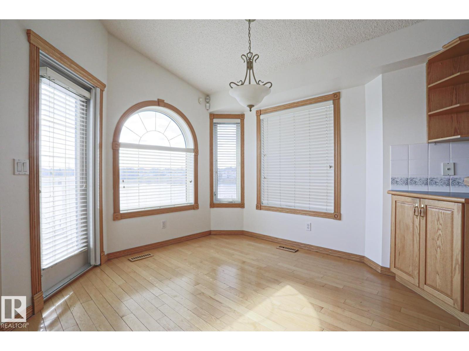 16203 89 ST NW, Edmonton