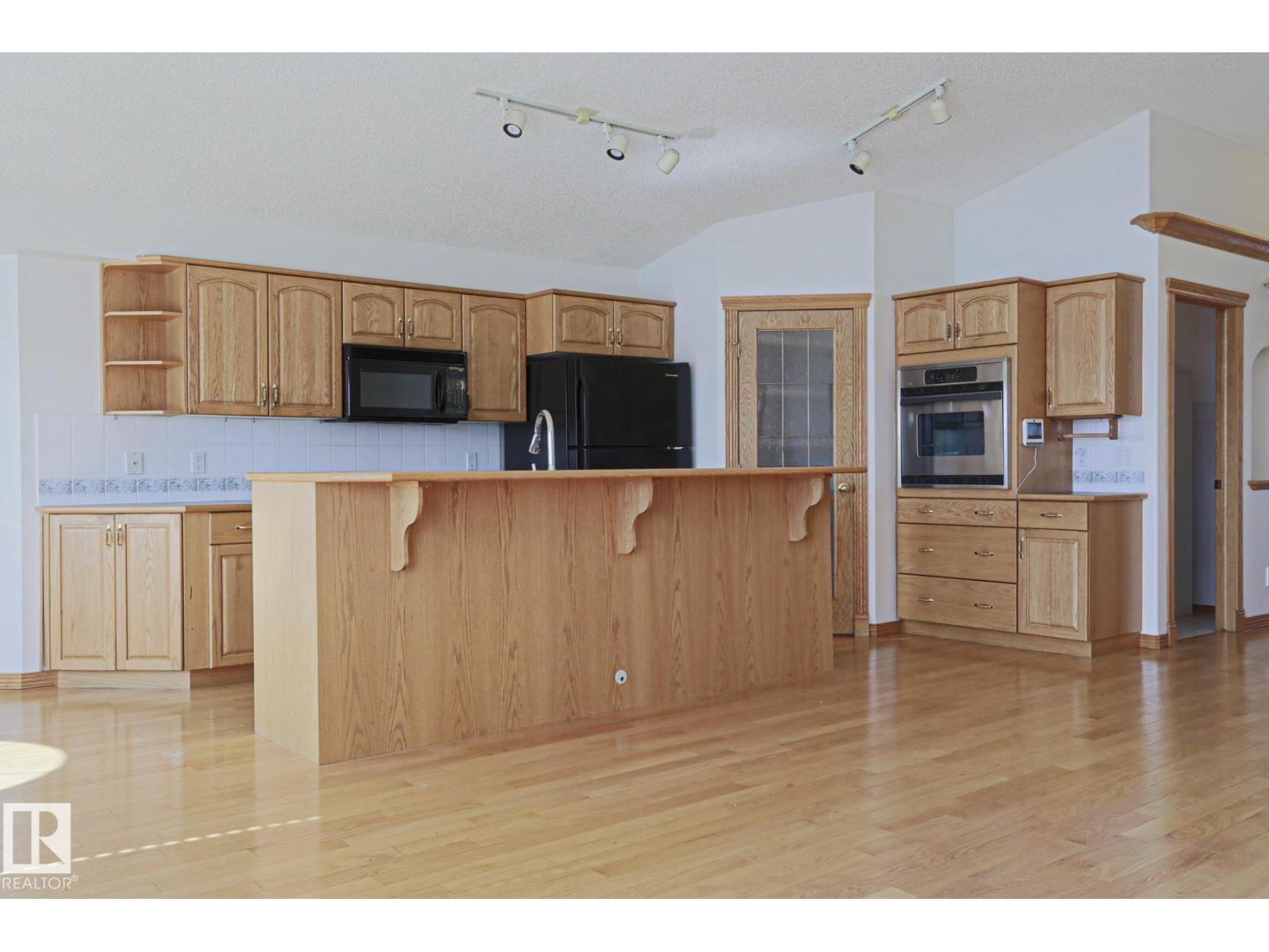 16203 89 ST NW, Edmonton