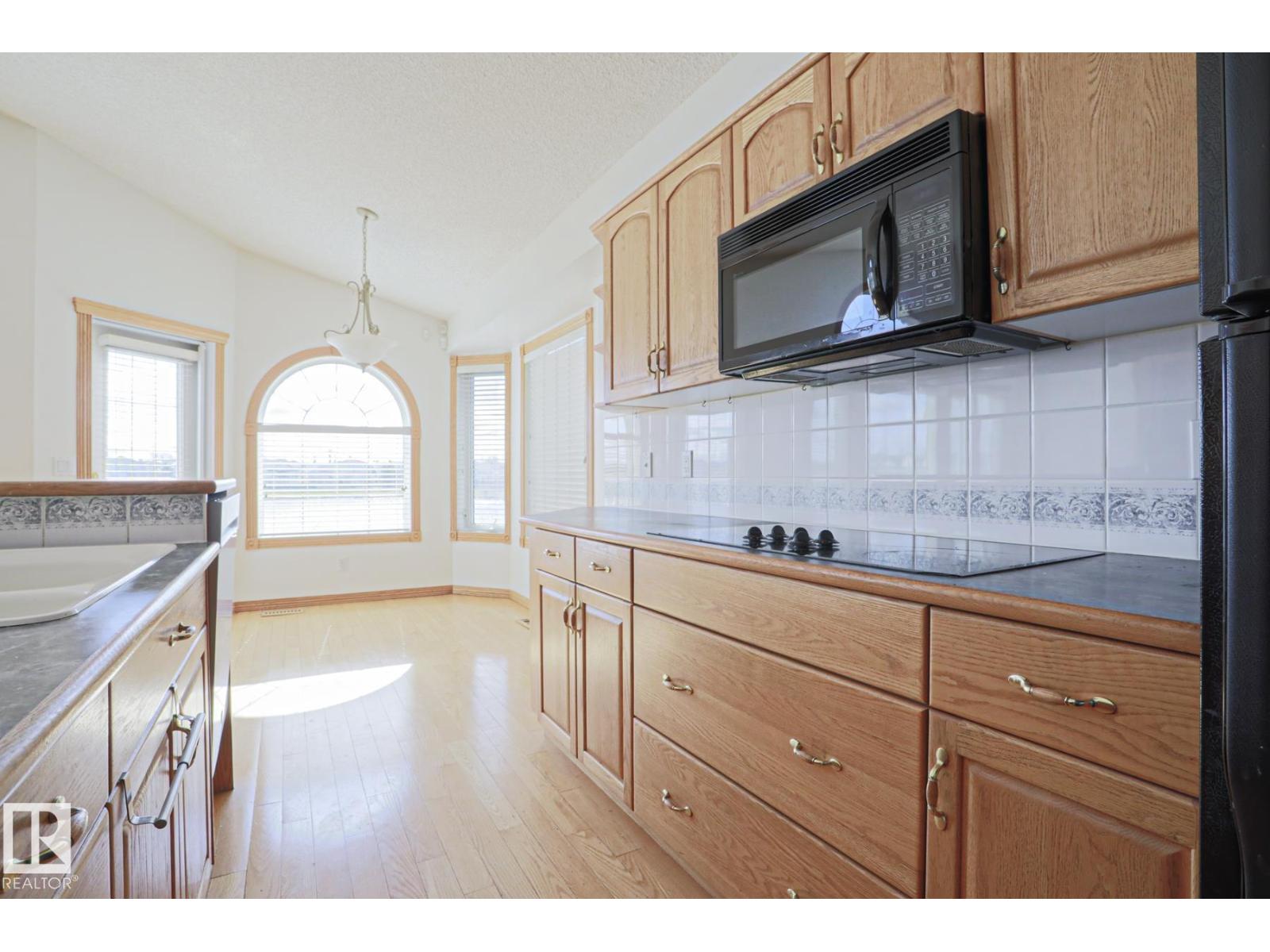 16203 89 ST NW, Edmonton