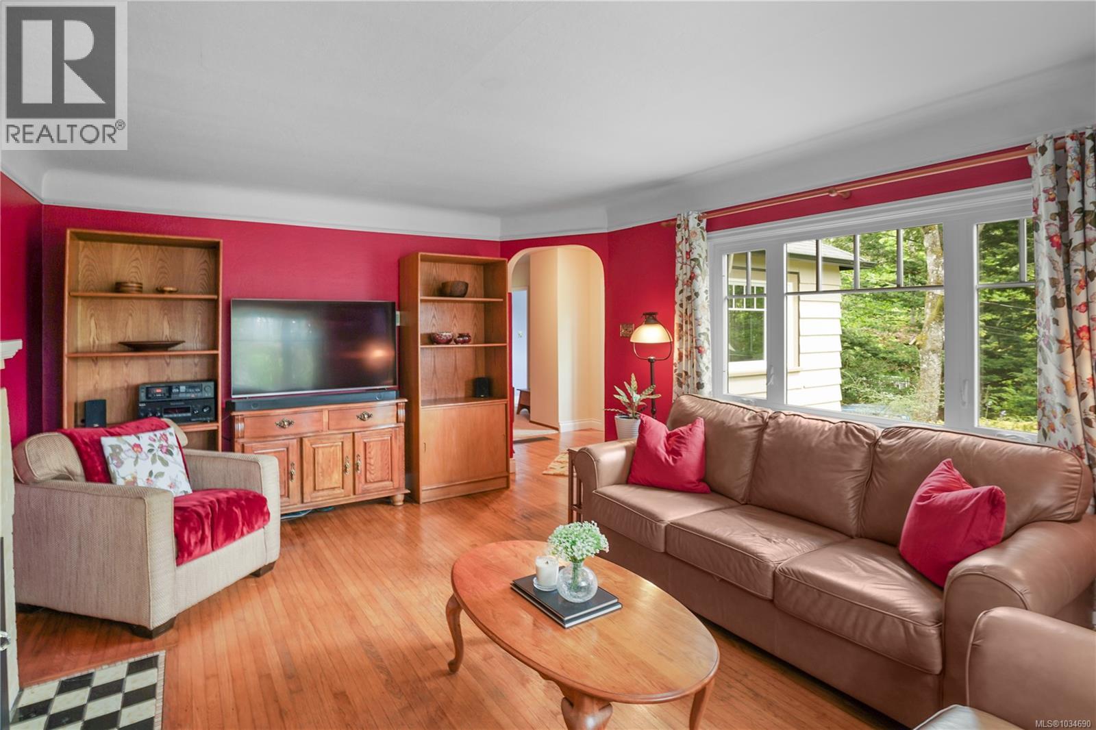  180 Island Highway, View Royal