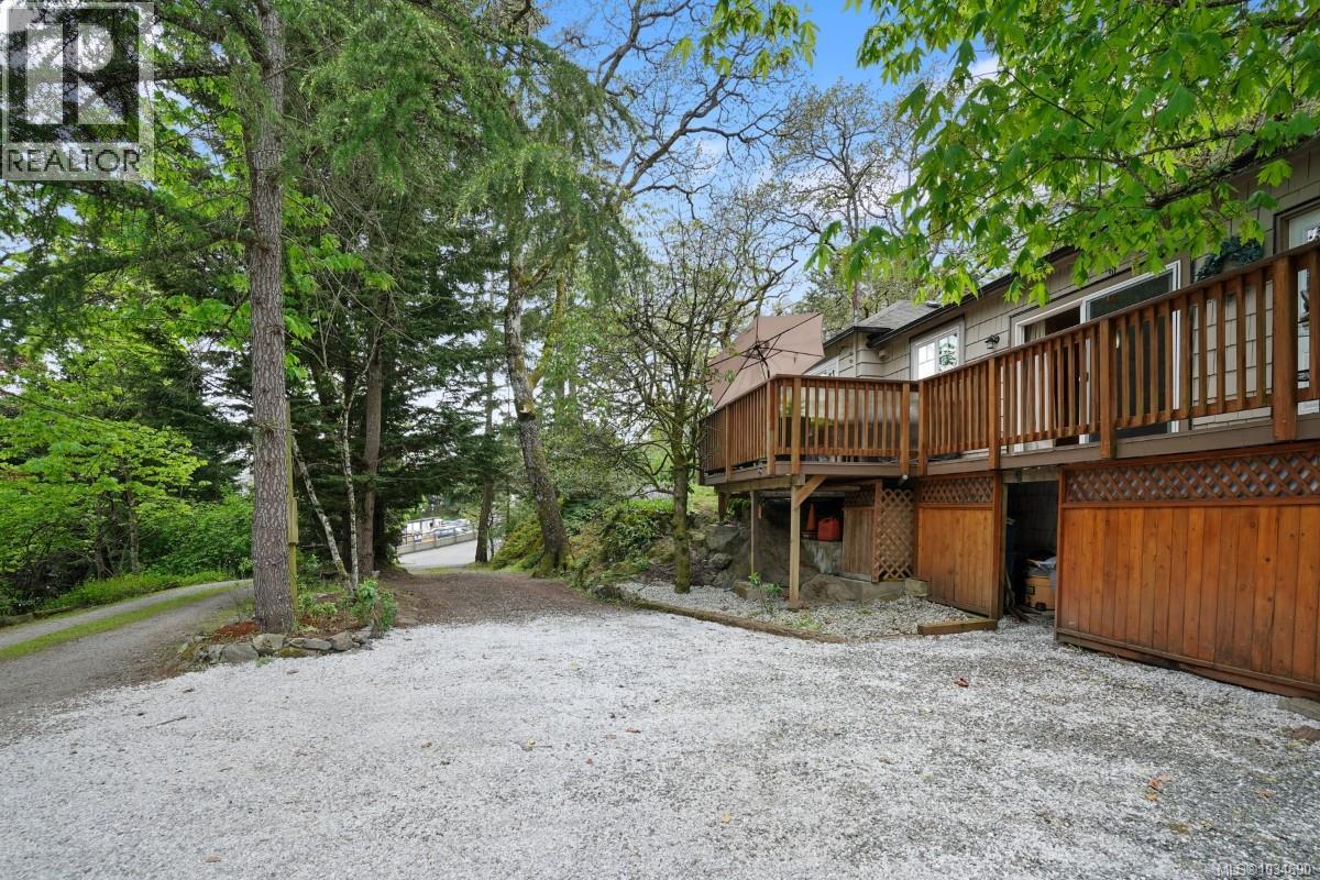  180 Island Highway, View Royal