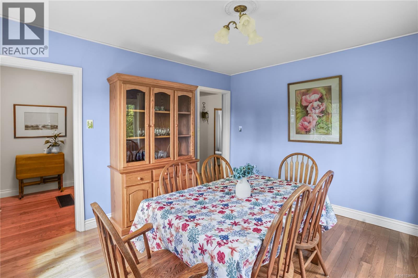  180 Island Highway, View Royal