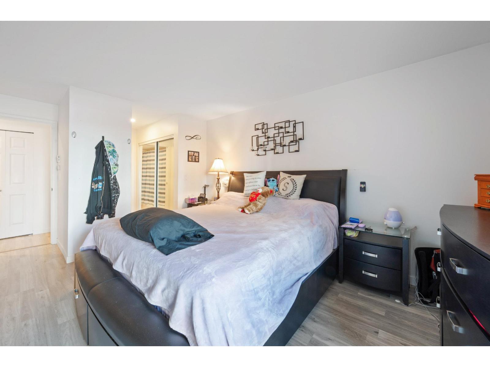208 3176 GLADWIN ROAD