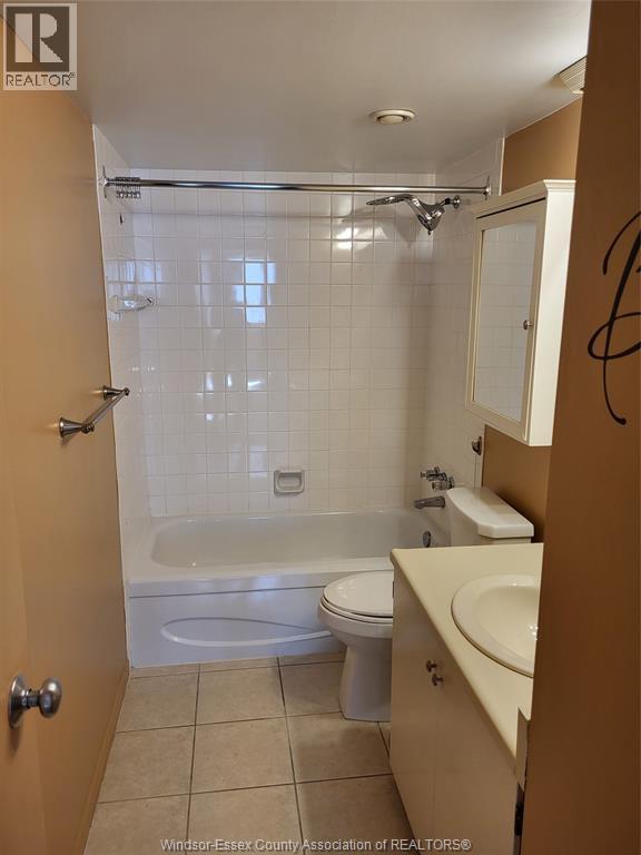380 PELISSIER STREET Unit# 2204, Windsor, Ontario, N9A6V7 — Photo 14