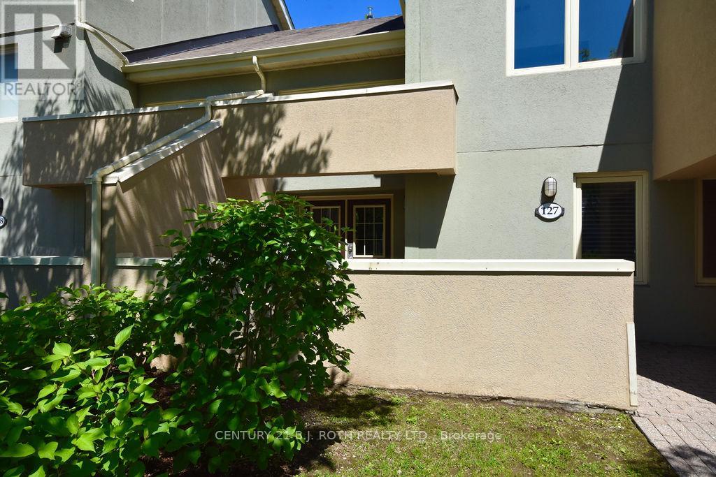 #127 107 WINTERGREEN PLACE - 35