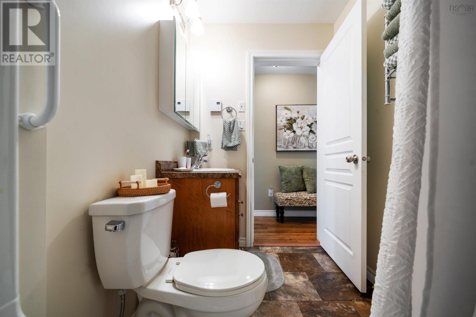Property 21 of 49 of 3 Chestnut Street