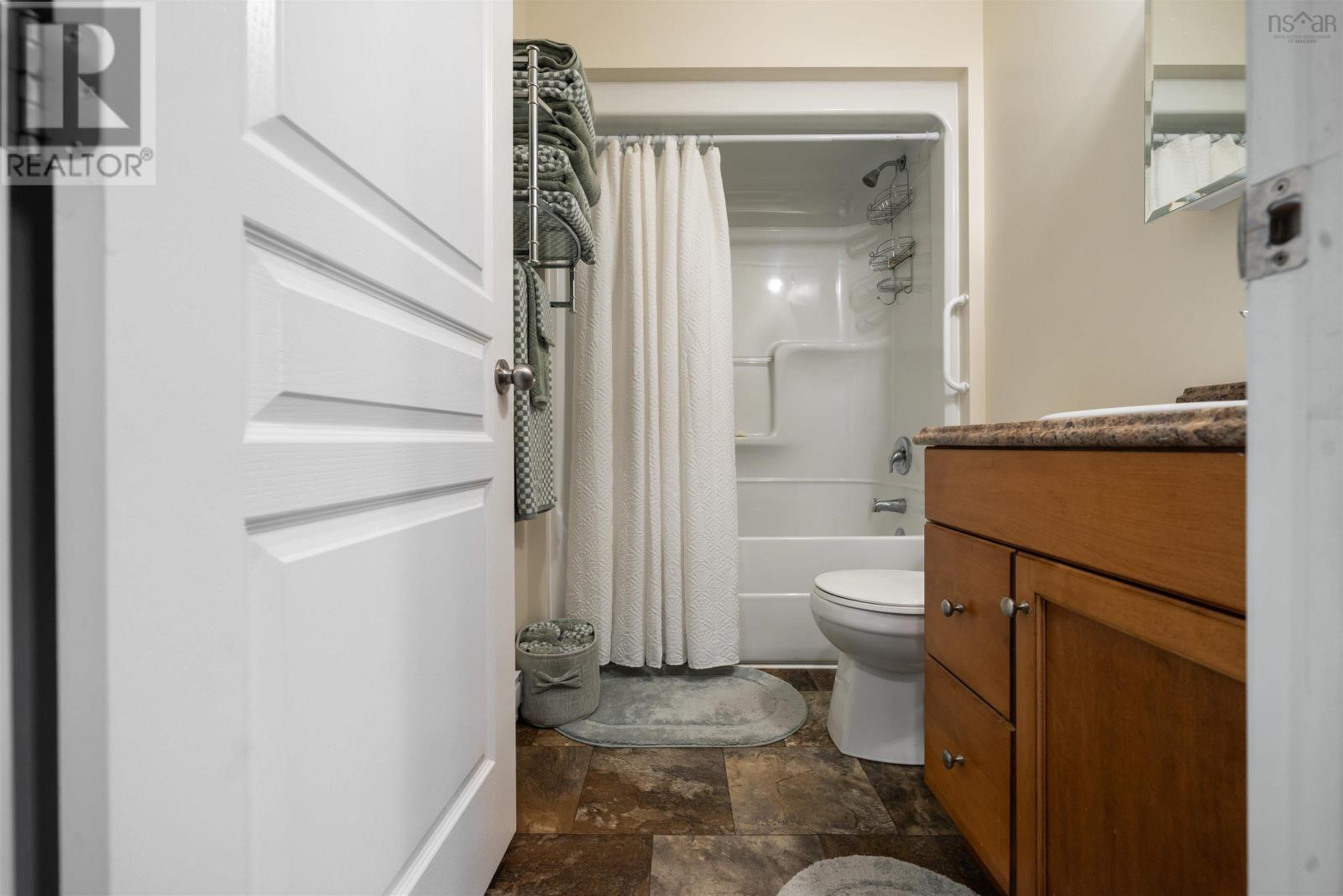 Property 20 of 49 of 3 Chestnut Street