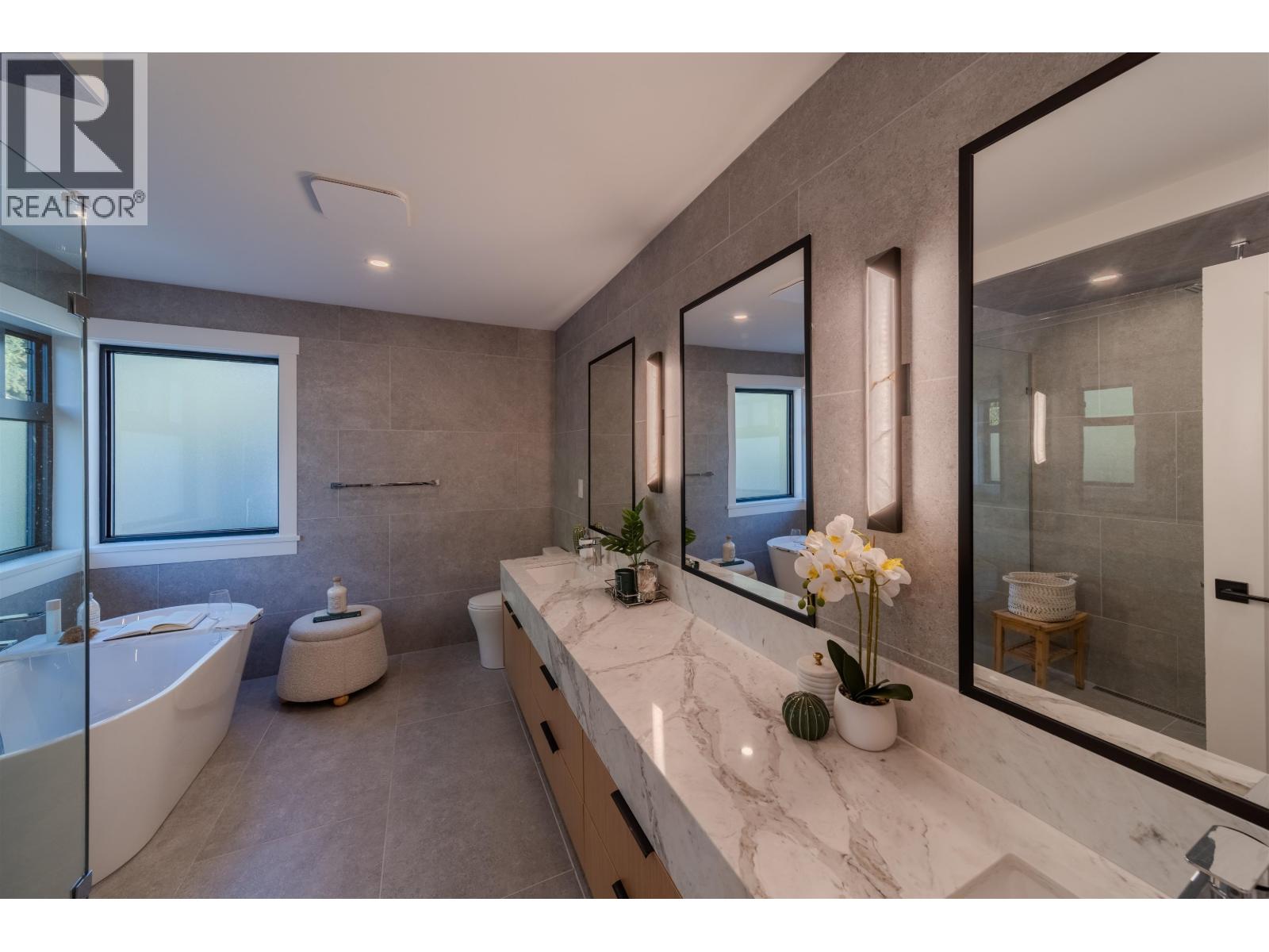 282 56TH Street, Delta