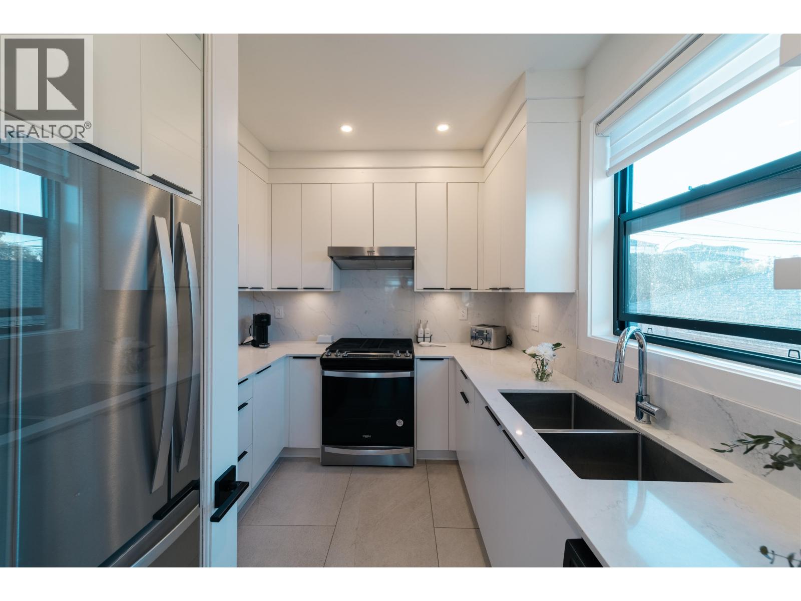 282 56TH Street, Delta