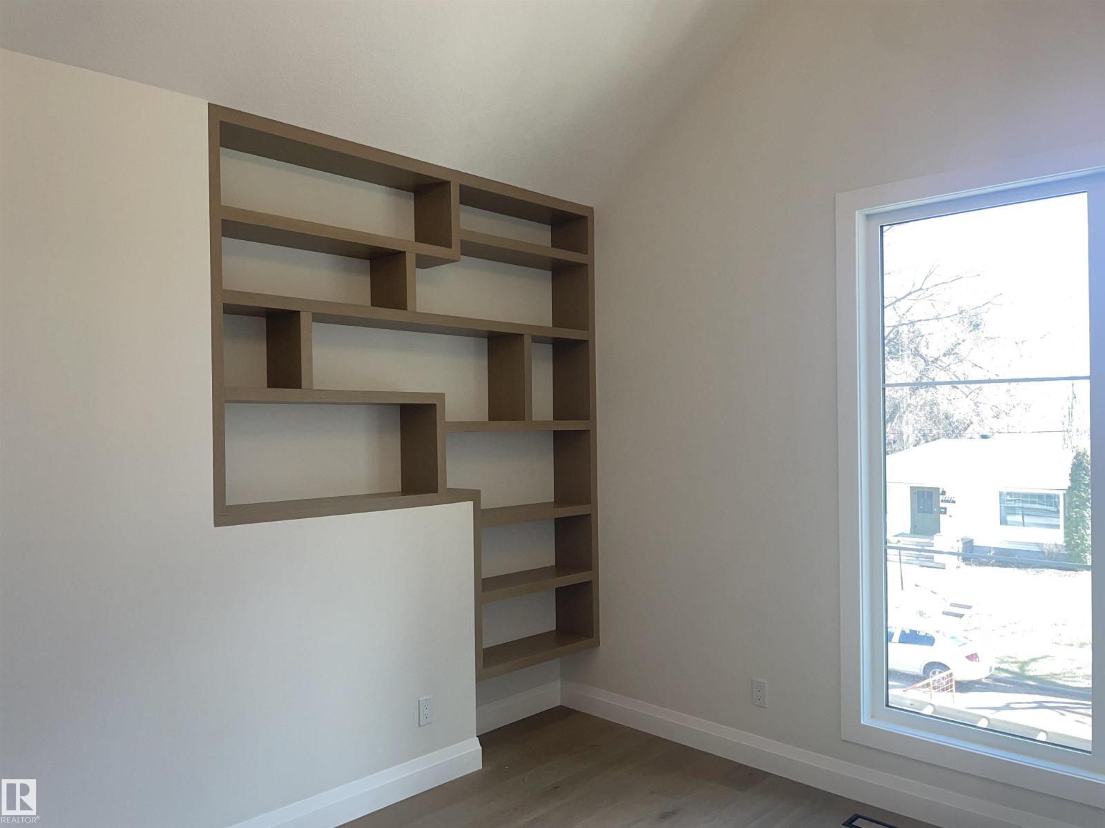 14344 92A AV NW, Edmonton