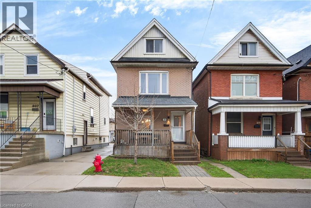 209 GLENDALE Avenue N - 1
