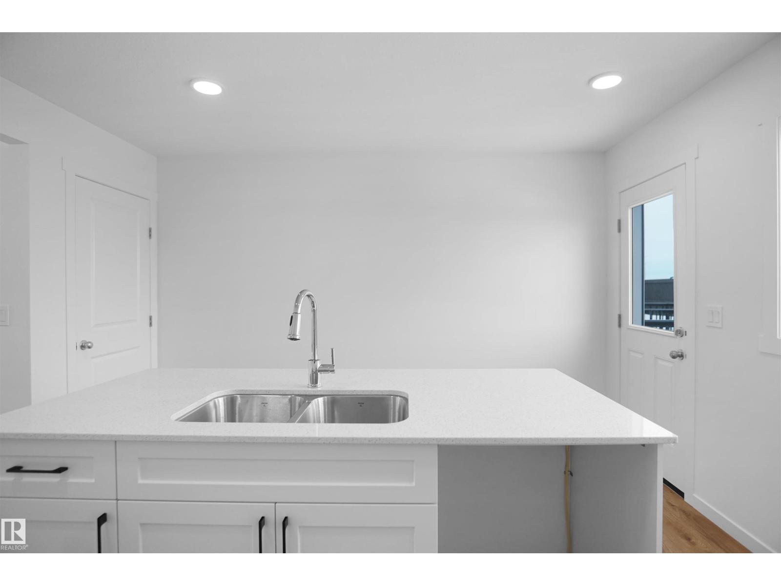 #111 1009 Cy Becker RD NW, Edmonton