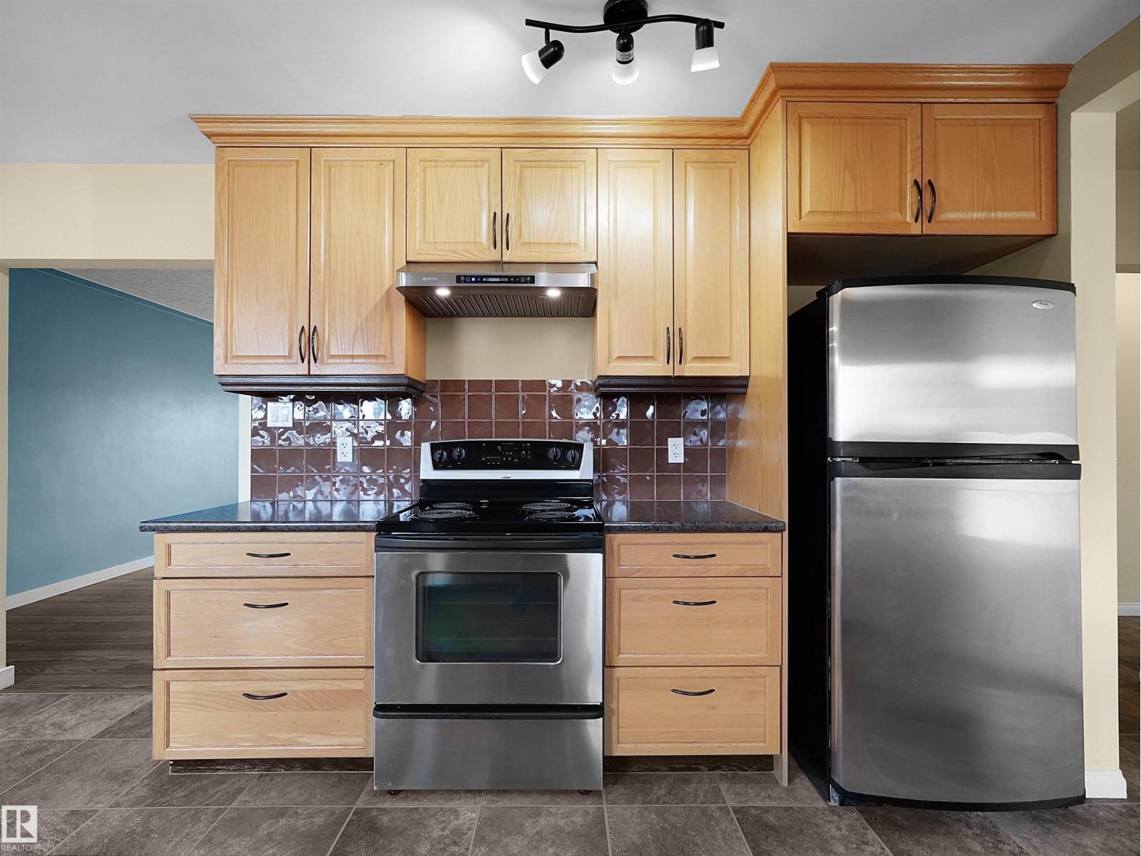 8703 73 ST NW, Edmonton
