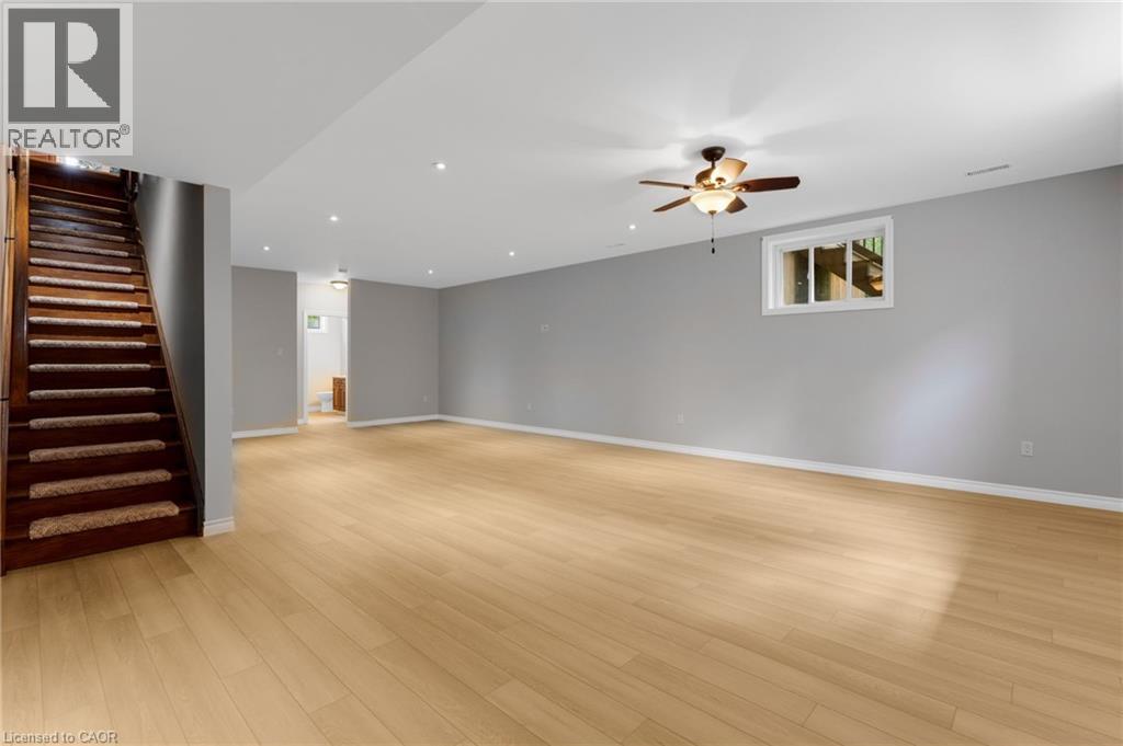 28 MAPLEWOOD Court - 30