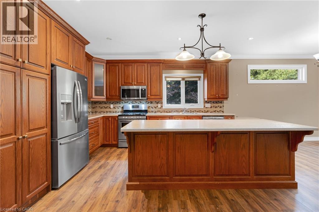 28 MAPLEWOOD Court - 11