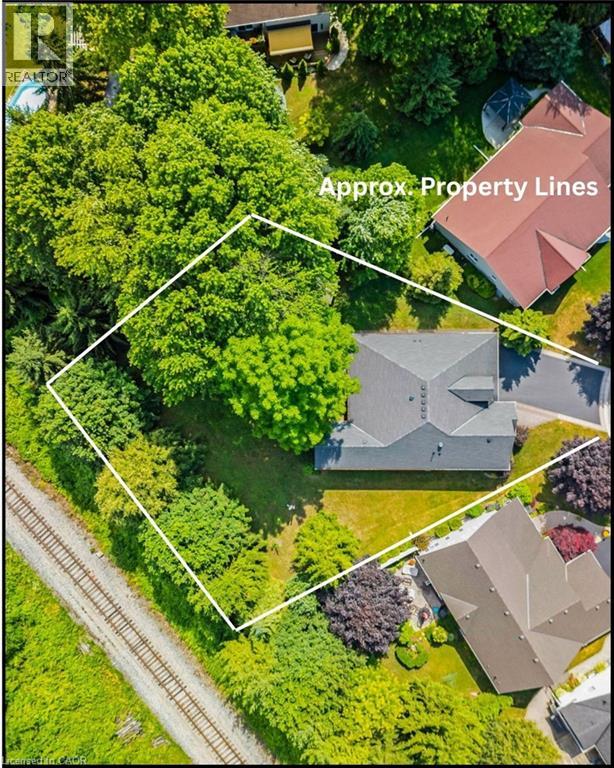 28 MAPLEWOOD Court - 50
