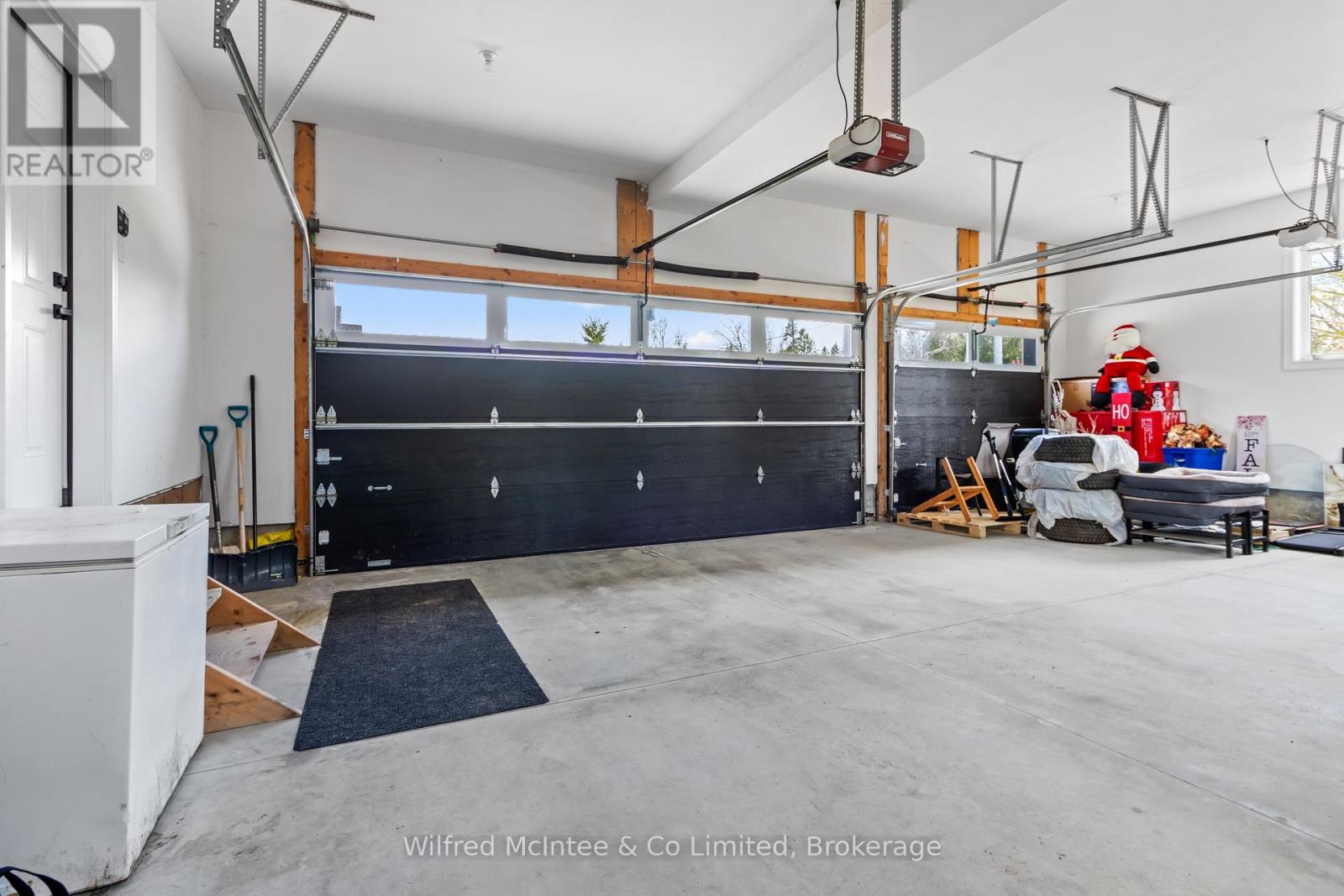 107 OTTAWA AVENUE - 16