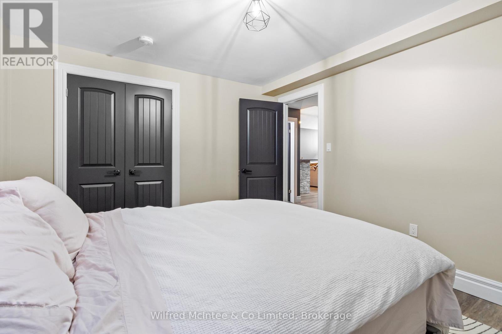 107 OTTAWA AVENUE - 38
