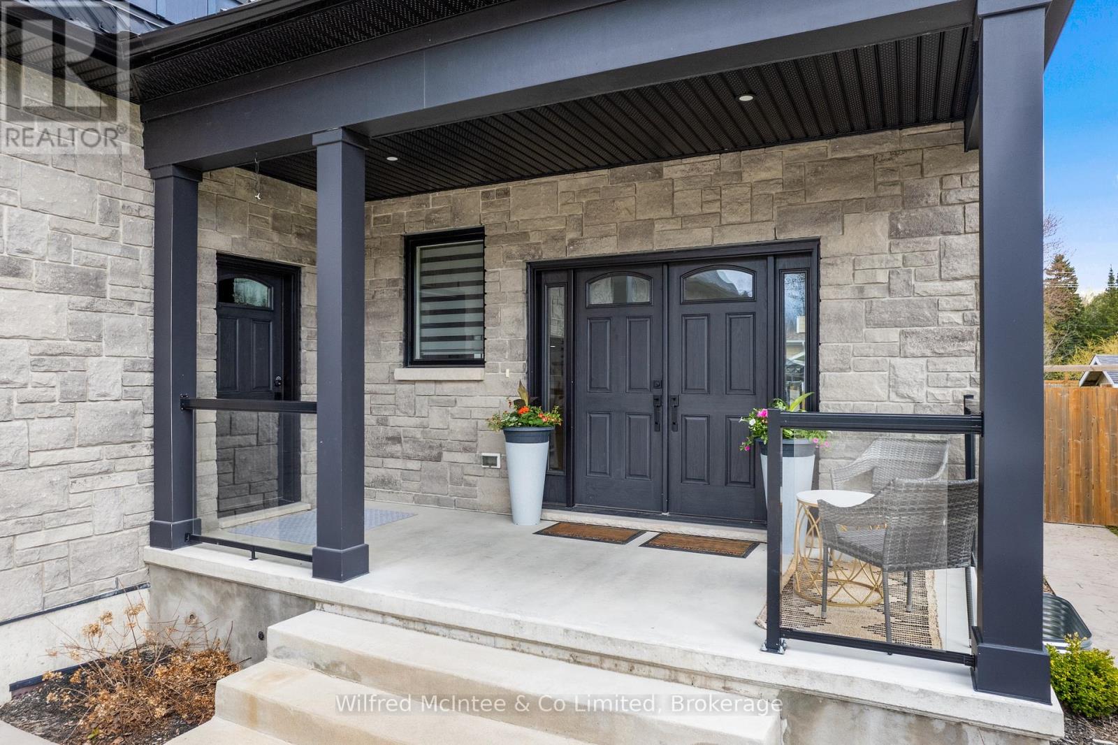 107 OTTAWA AVENUE - 4