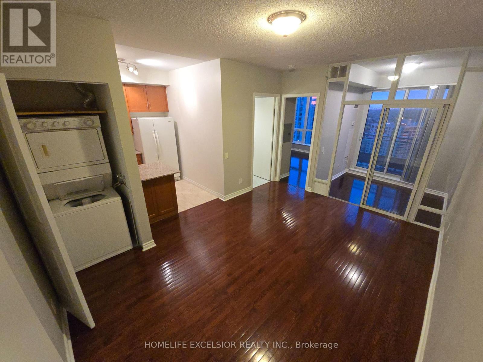#2401 60 BYNG AVENUE - 17