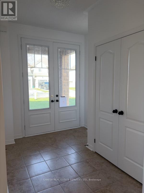 27 ALLDREAD CRESCENT - Image 3