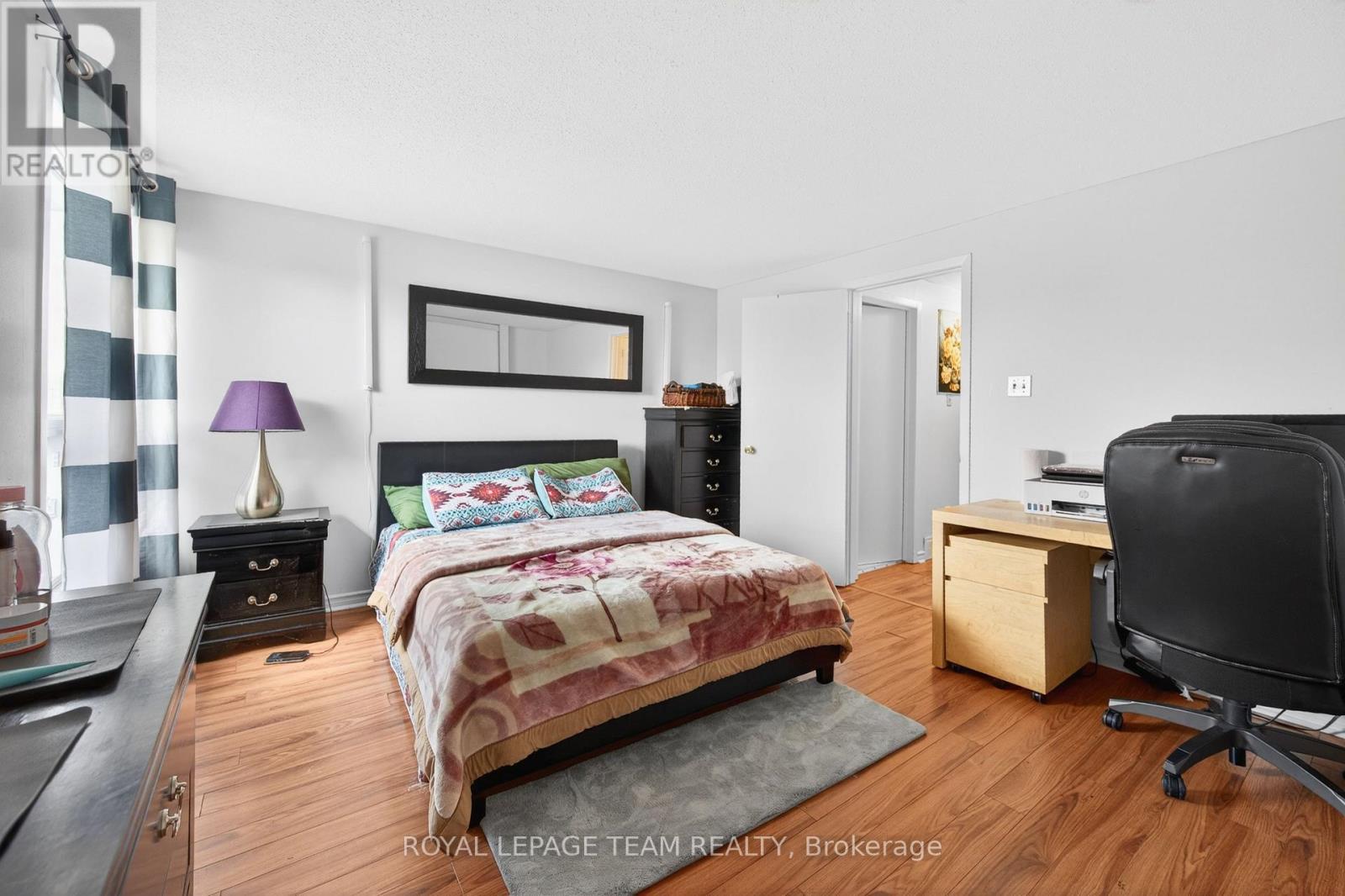 1631 SAXONY CRESCENT - 9