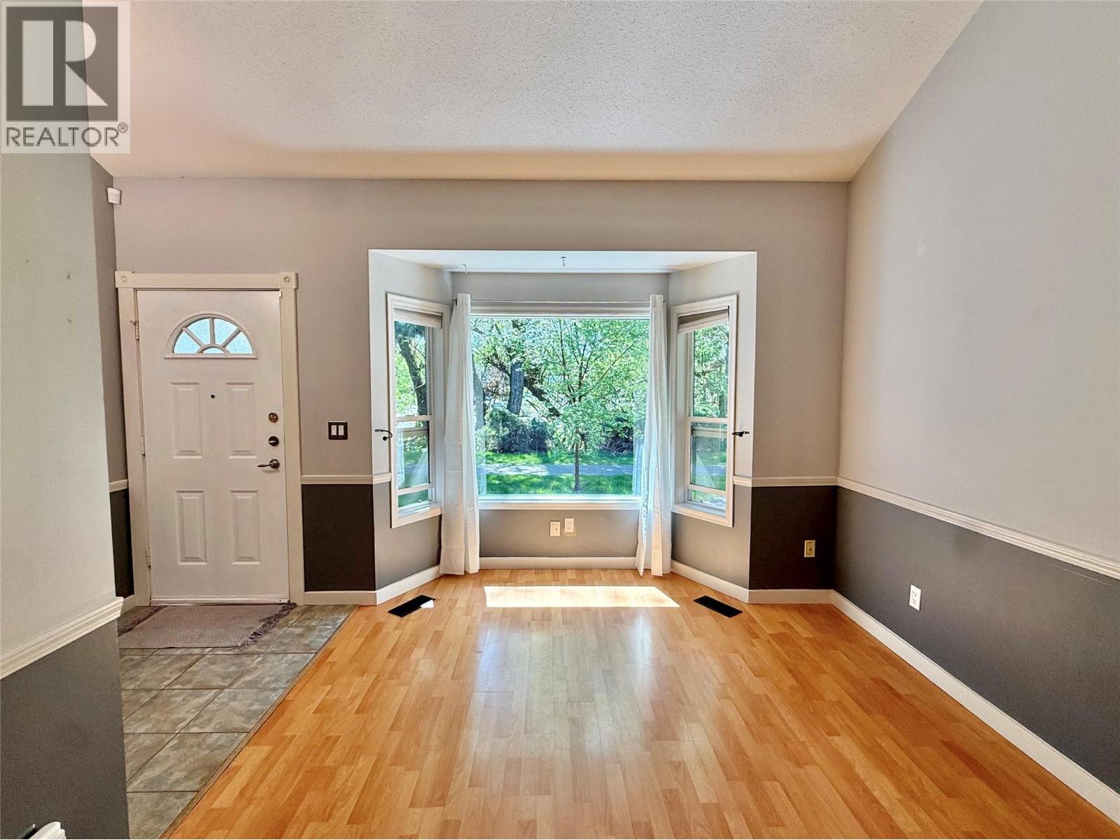 #404 3155 gordon Drive - 10