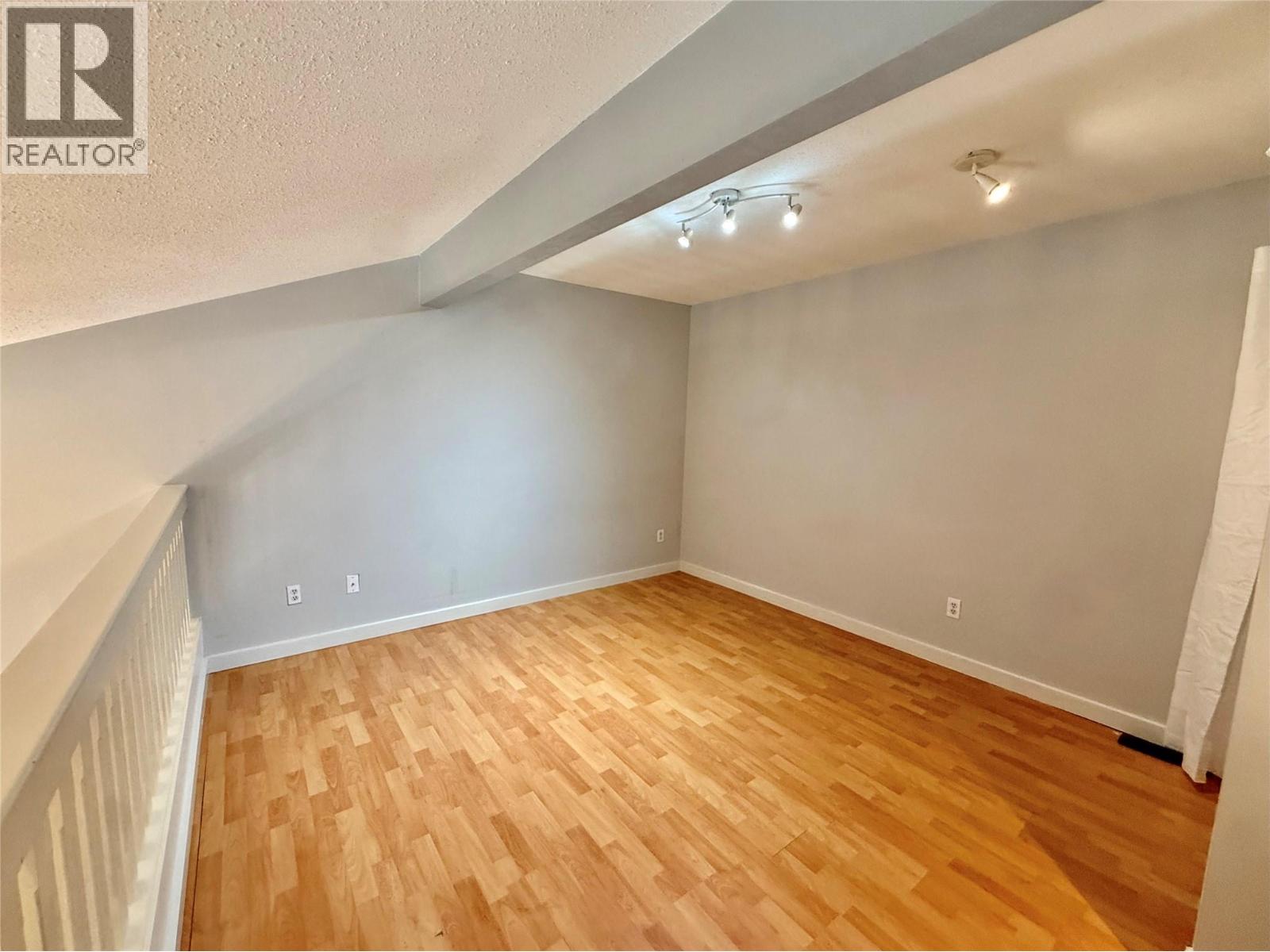 3155 gordon Drive Unit# 404, Kelowna