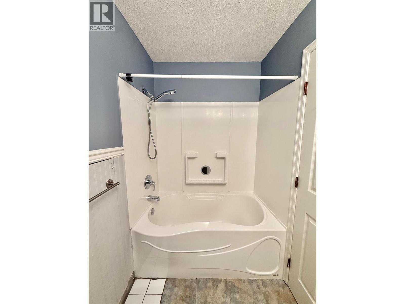 3155 gordon Drive Unit# 404, Kelowna
