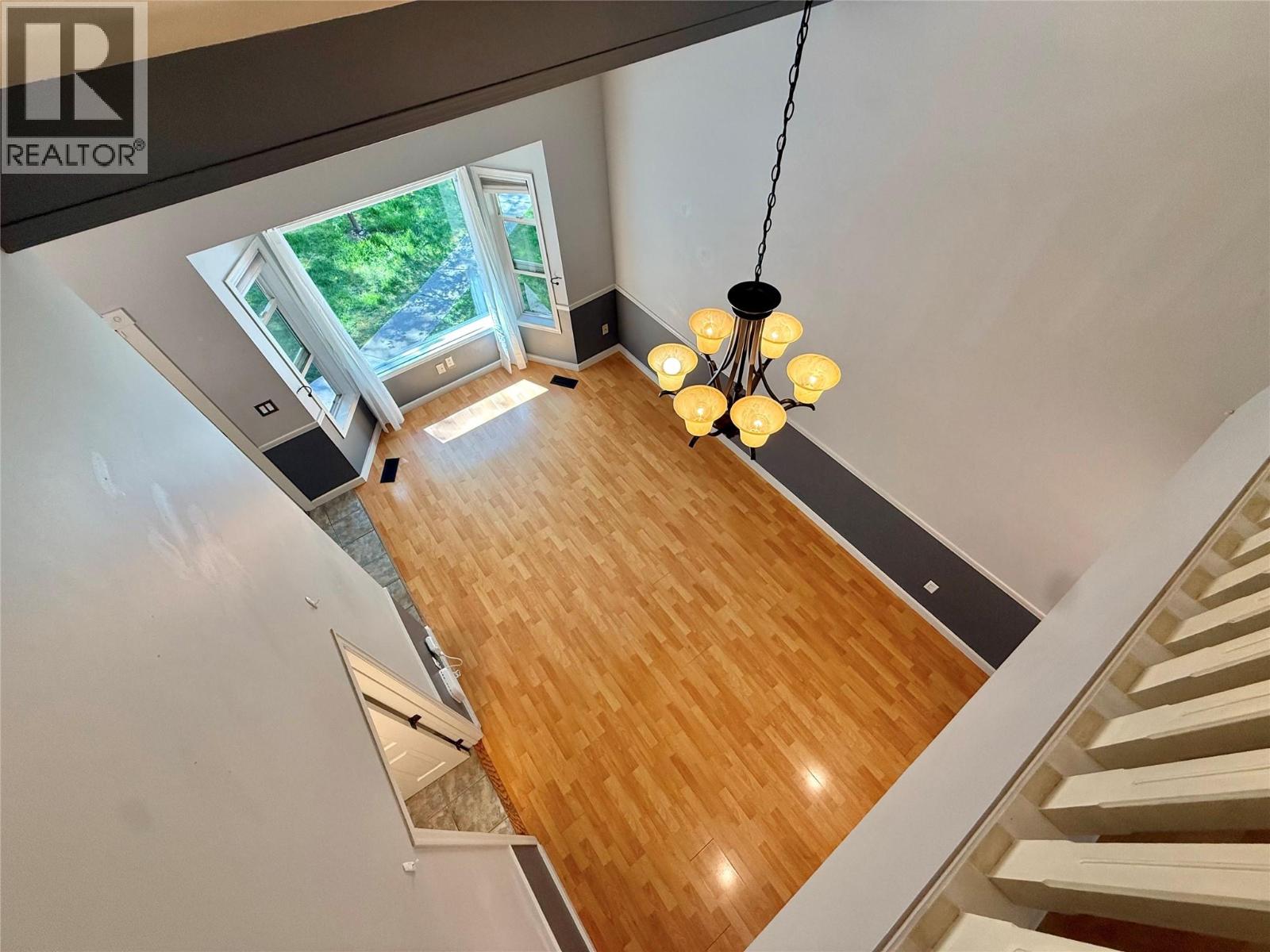 #404 3155 gordon Drive - 31