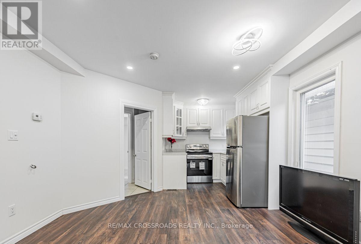111 ELGIN STREET W - 16