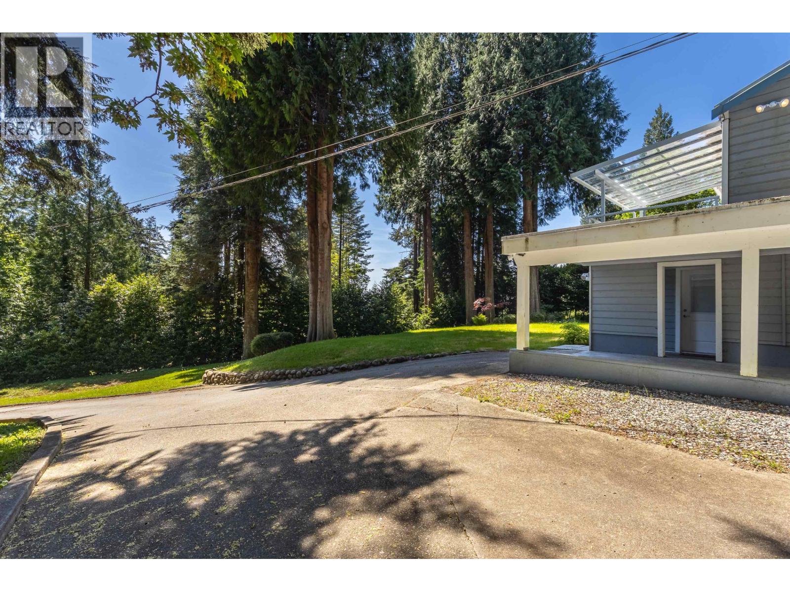 914 GOWER POINT ROAD, Gibsons