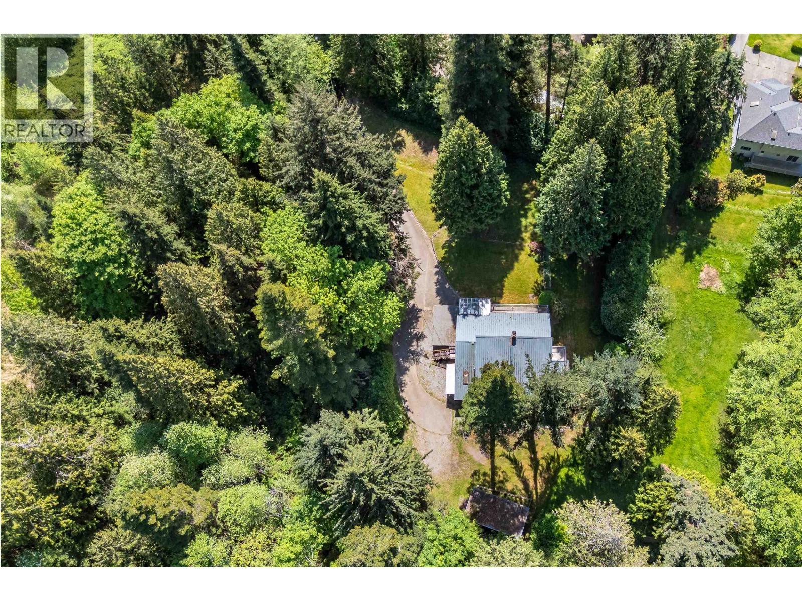 914 GOWER POINT ROAD, Gibsons