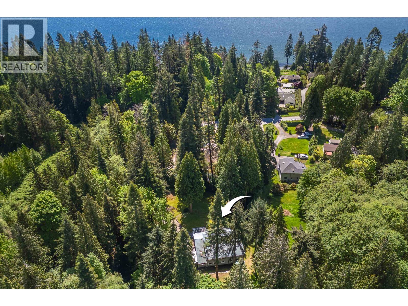 914 GOWER POINT ROAD, Gibsons