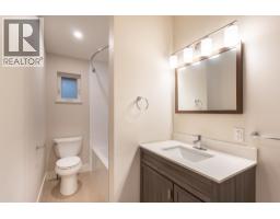 914 Gower Point Road, Gibsons, BC V0N1V3 Photo 16