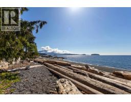 914 Gower Point Road, Gibsons, BC V0N1V3 Photo 38