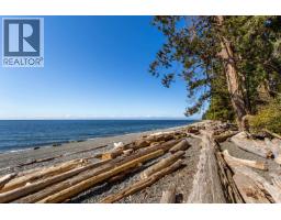914 Gower Point Road, Gibsons, BC V0N1V3 Photo 39