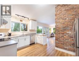 914 Gower Point Road, Gibsons, BC V0N1V3 Photo 7