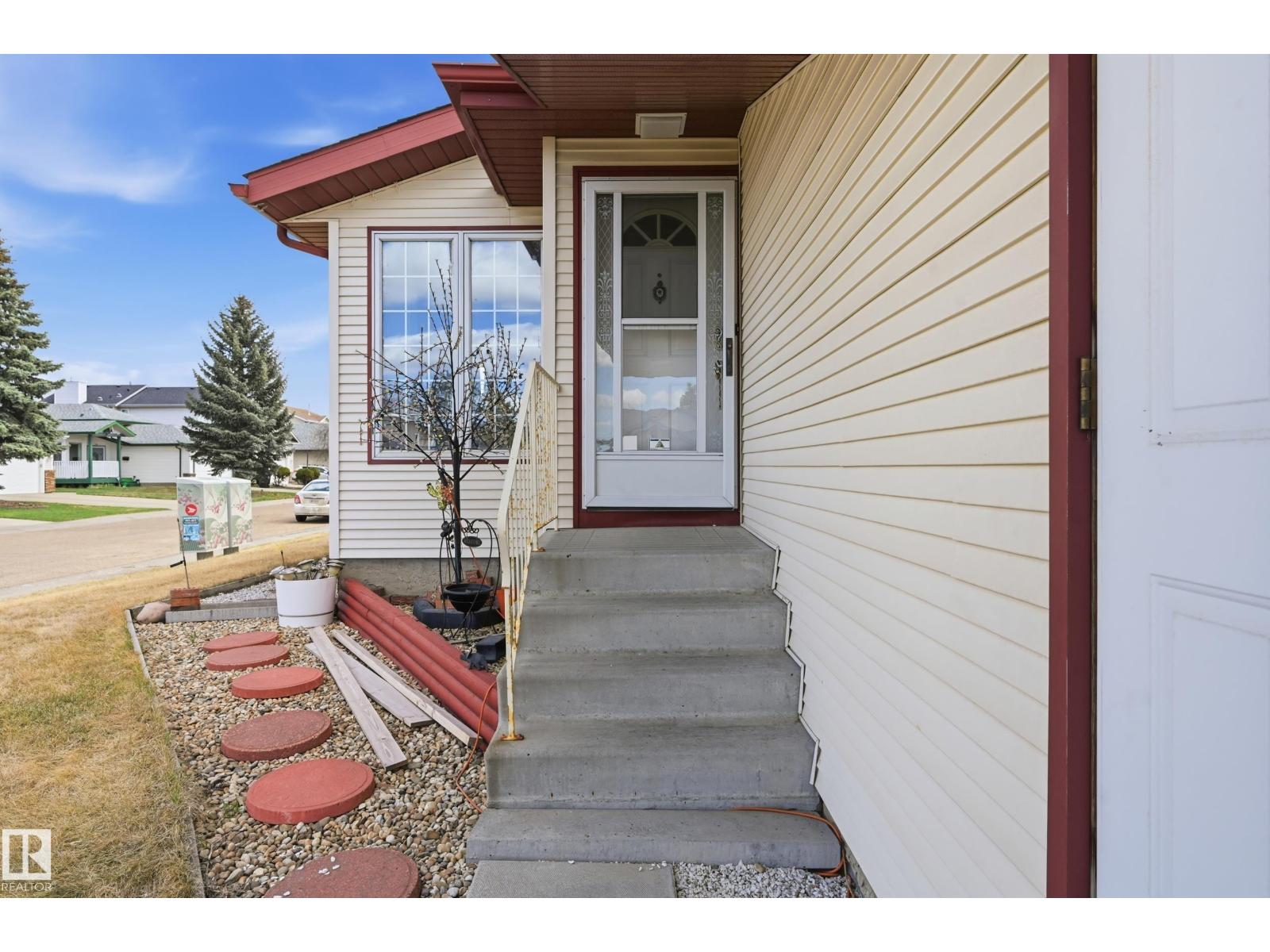1242 JOYCE CR NW, Edmonton