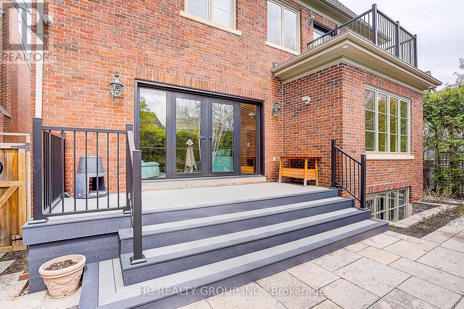 267 ST LEONARDS AVENUE - 47